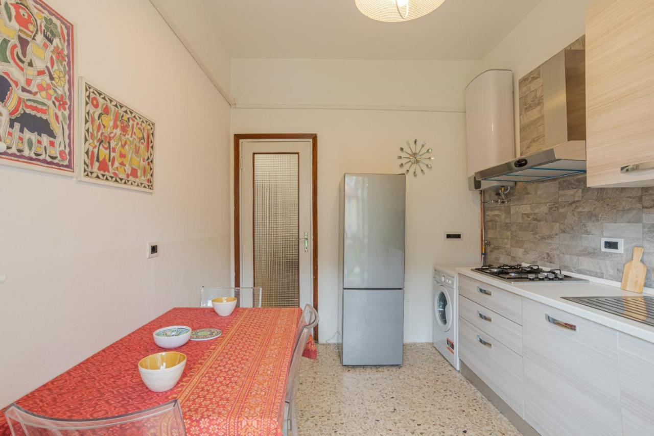 Lovely & Quiet Apartment - With Balcony & Parking Como Eksteriør bilde