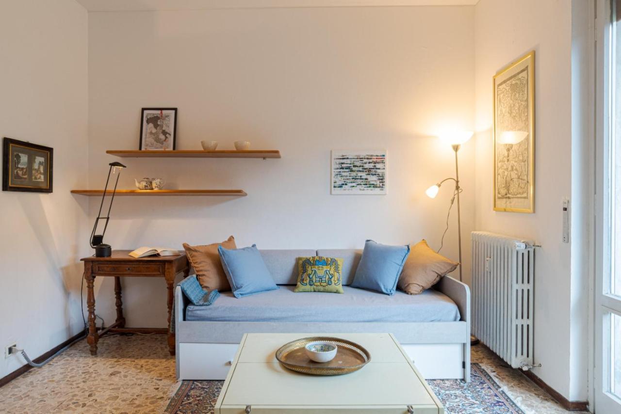 Lovely & Quiet Apartment - With Balcony & Parking Como Eksteriør bilde